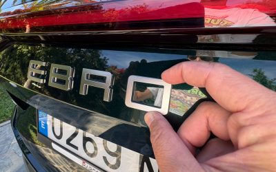 EBRO HA VUELTO y está HACIENDO unos COCHES de NARICES | S800 Phev